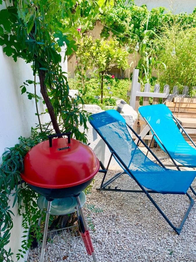 Haut De Villa Entre Mer Et Campagne Hyères Exterior foto